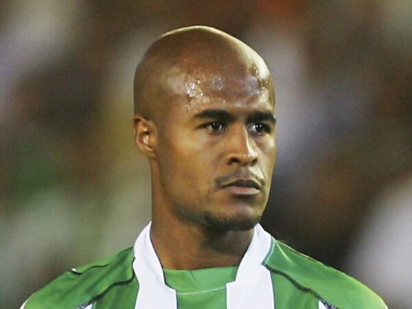Editar Marcos Assunção en el PES